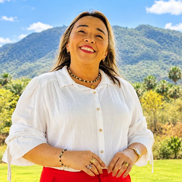 <strong>Hyrlene de Sá</strong>